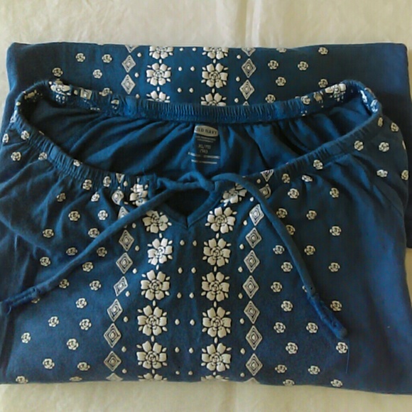 Old Navy Other - Girls Old Navy peasant top (Final Price Drop)